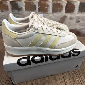 adidas Run 70s 2.0 Women's Shoes JI4915 Sz 6 NEW